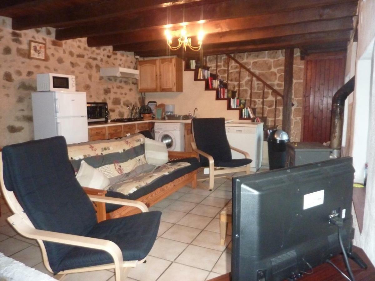 La Metairie Appartement Parthenay Buitenkant foto
